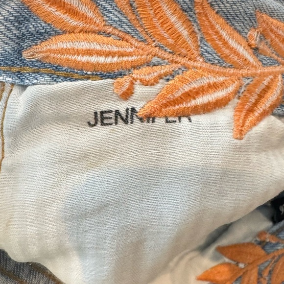 7FAM The Jennifer 90’s Embroidered Baggy High Rise Jeans Size 26 - Picture 11 of 15